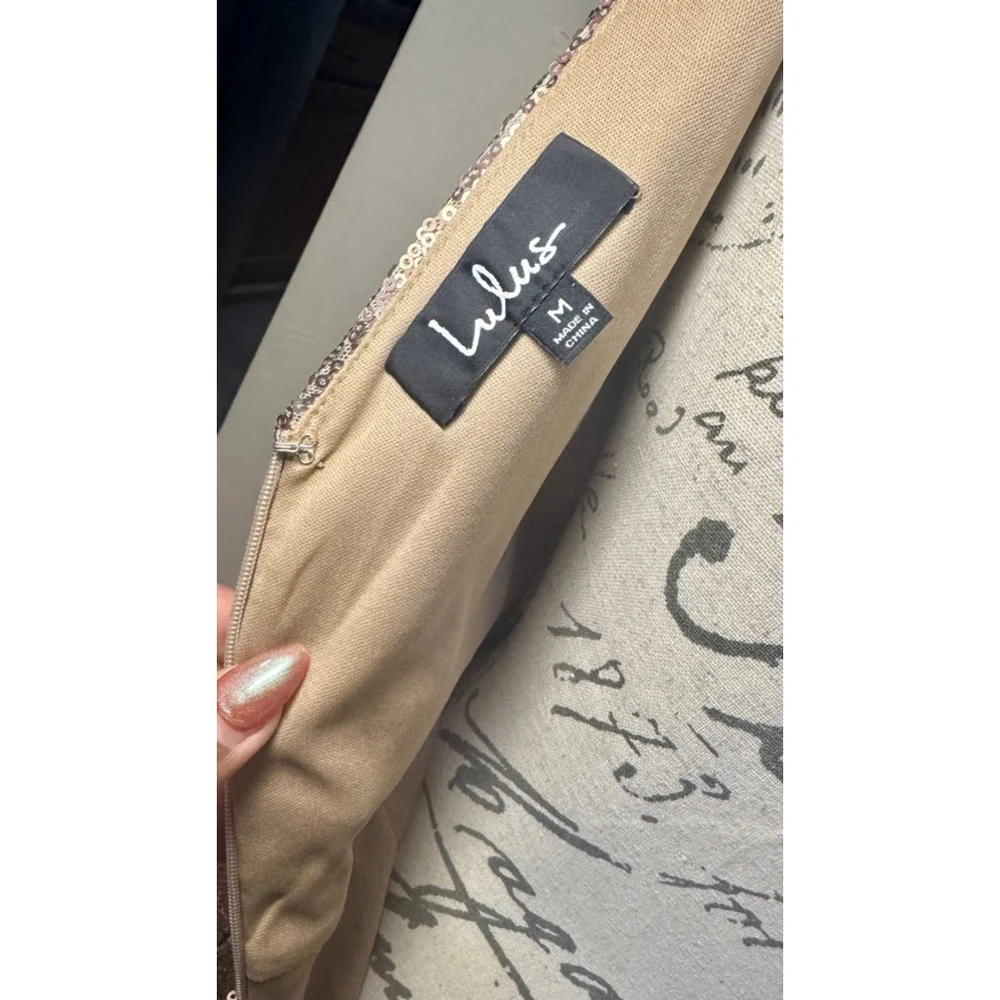 Women's Lulus Gold Sequin V-Neck Cocktail Dress Size M - Picture 8 of 9